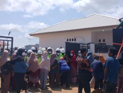 Aksi Protes Sengketa Lahan, Warga Desa Soligi Geruduk Kantor CSR PT Harita Group 